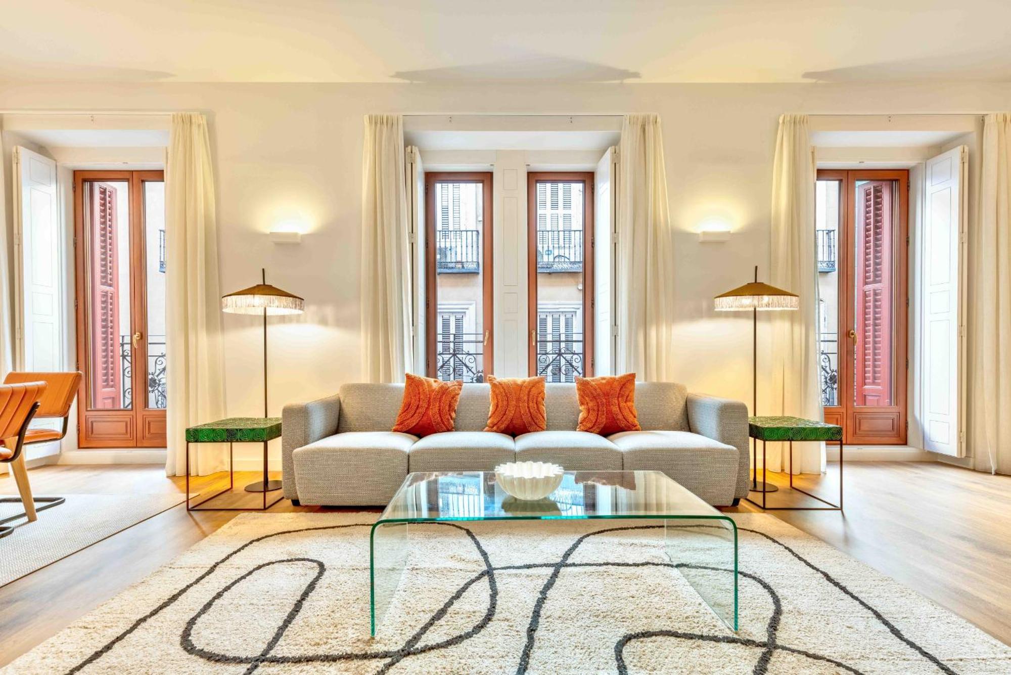 Апартаменты Cibeles Exclusive En Мадрид Экстерьер фото